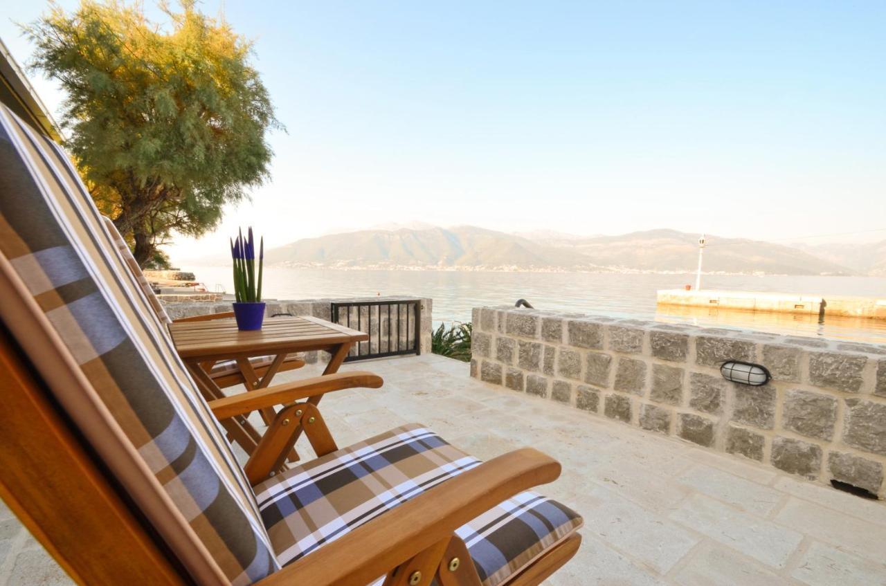 Leut Stone Residence Tivat Bagian luar foto