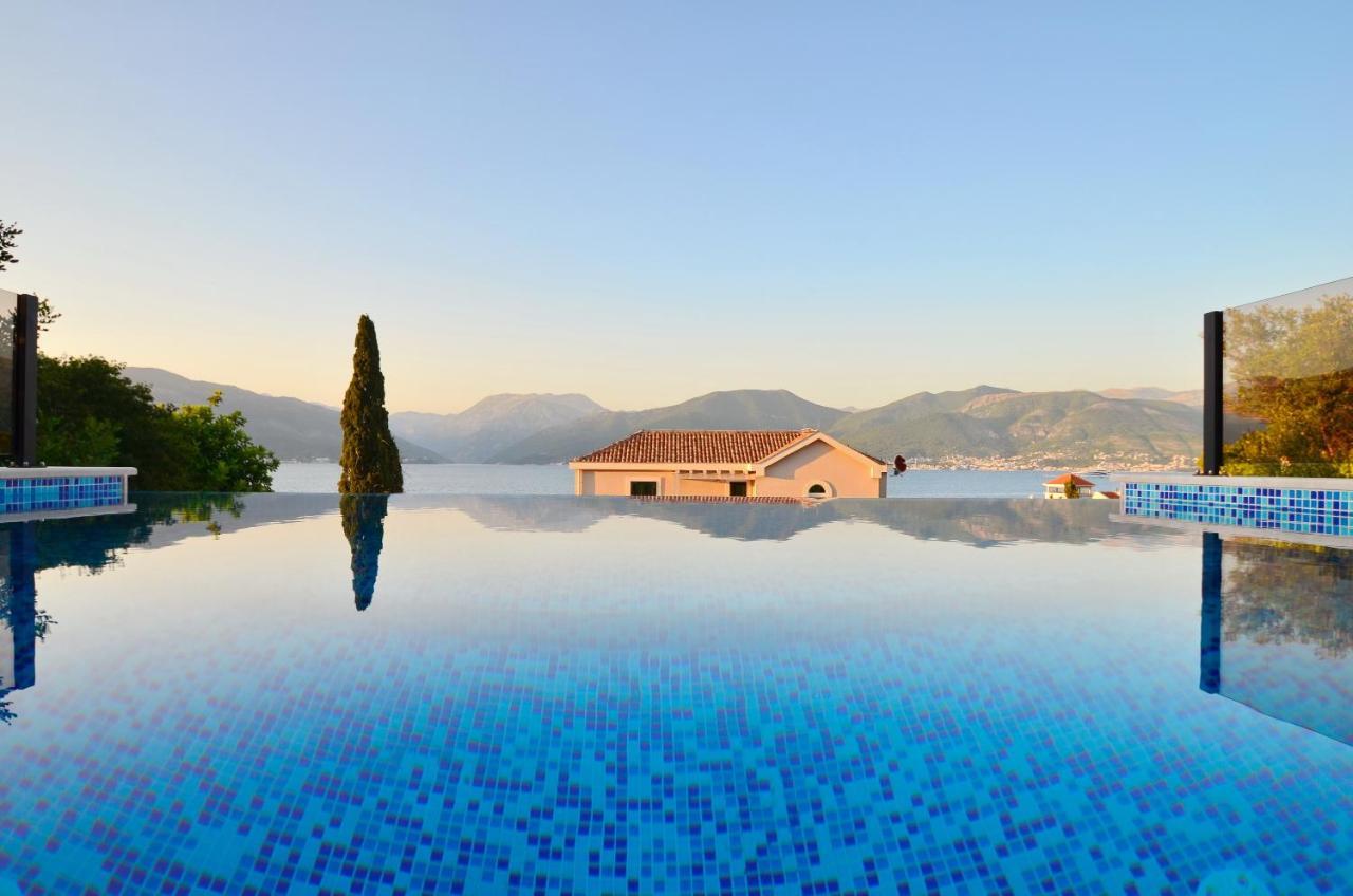 Leut Stone Residence Tivat Bagian luar foto