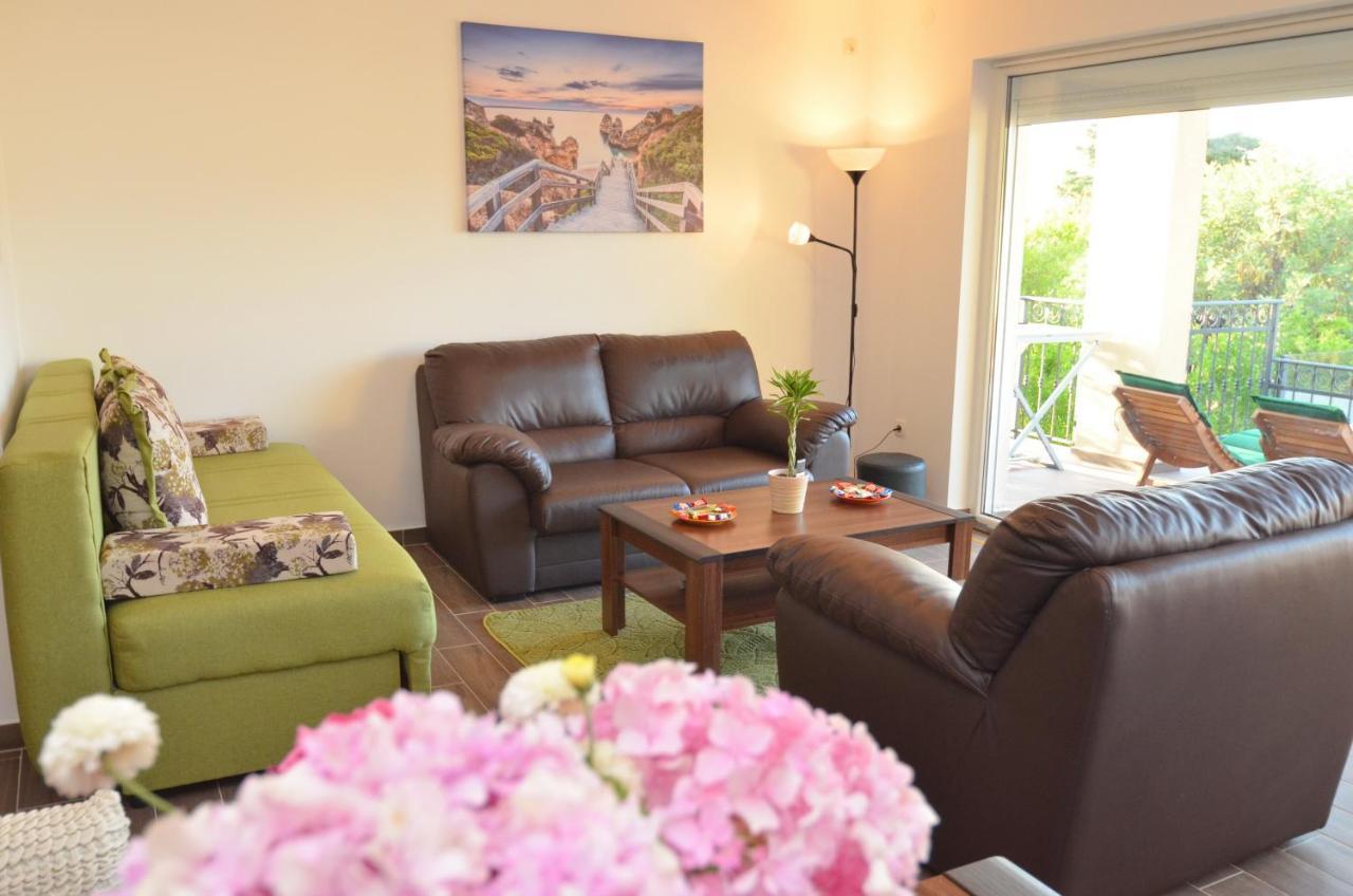 Leut Stone Residence Tivat Bagian luar foto