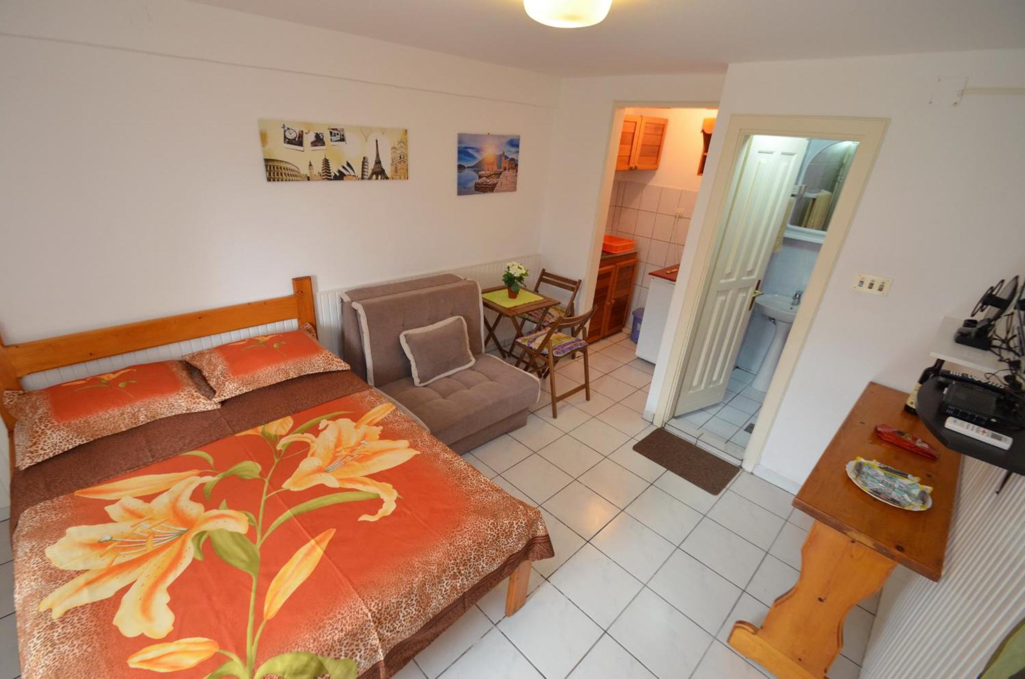 Leut Stone Residence Tivat Ruang foto