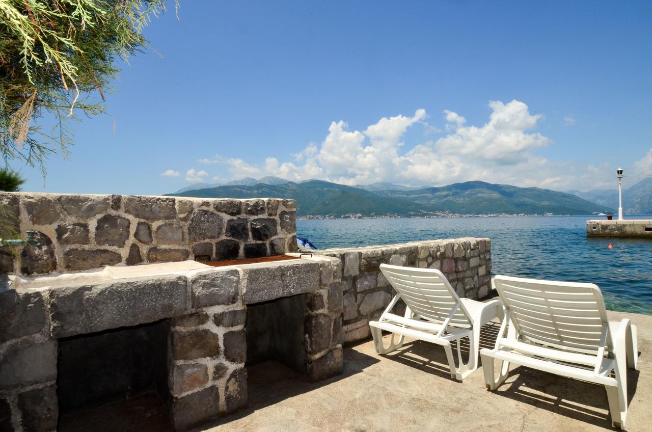 Leut Stone Residence Tivat Bagian luar foto